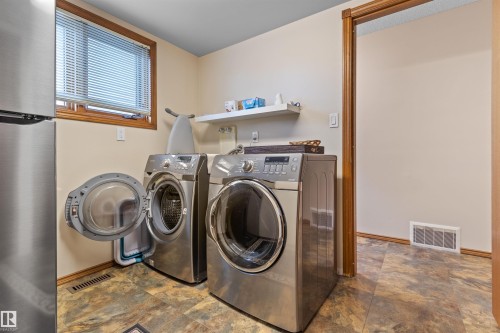 4705 Beckett Rd, Drayton Valley, AB - Indoor Photo Showing Laundry Room