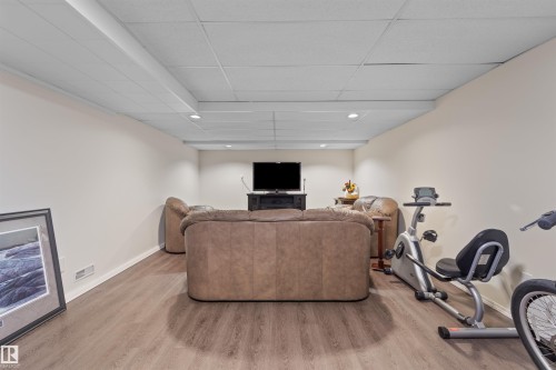 4705 Beckett Rd, Drayton Valley, AB - Indoor Photo Showing Gym Room