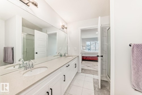 17764 73 Street Nw, Edmonton, AB - Indoor Photo Showing Bathroom