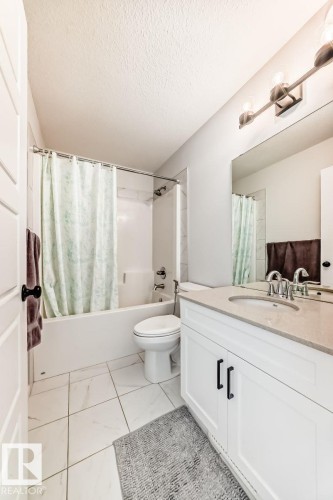 17764 73 Street Nw, Edmonton, AB - Indoor Photo Showing Bathroom