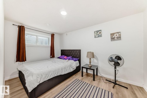 17764 73 Street Nw, Edmonton, AB - Indoor Photo Showing Bedroom