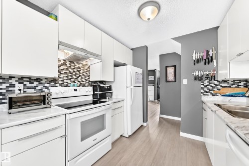 #30 1651 46 St Nw, Edmonton, AB 