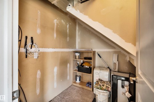 #33 1816 Rutherford Rd Sw, Edmonton, AB - Indoor Photo Showing Other Room