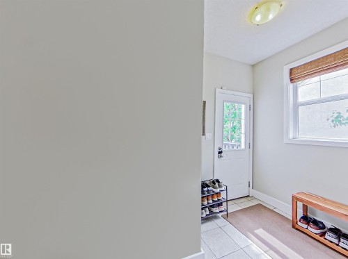 11009 131 Street Nw, Edmonton, AB - Indoor Photo Showing Other Room