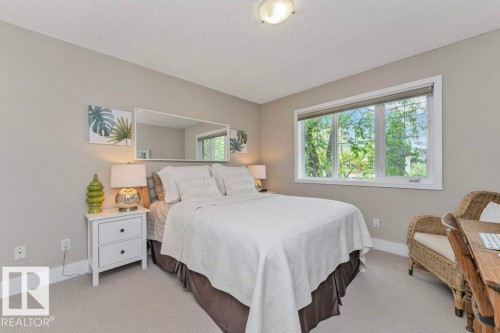 11009 131 Street Nw, Edmonton, AB - Indoor Photo Showing Bedroom