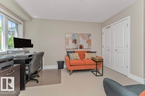 11009 131 Street Nw, Edmonton, AB - Indoor Photo Showing Office