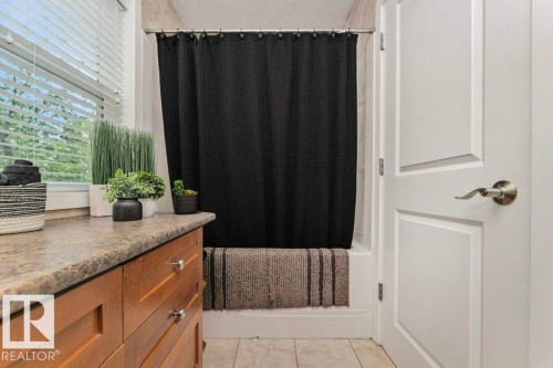 11009 131 Street Nw, Edmonton, AB - Indoor