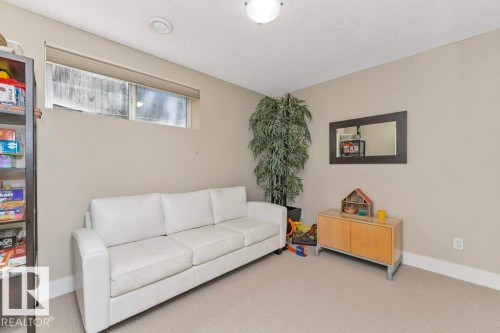 11009 131 Street Nw, Edmonton, AB - Indoor