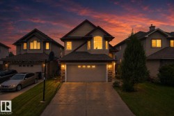 8315 SHASKE Crescent NW  Edmonton, AB T6R 3V8