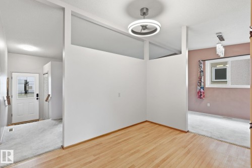 14 Brampton Street, Spruce Grove, AB - Indoor Photo Showing Other Room
