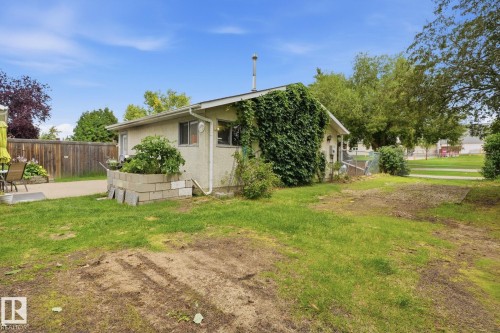 14 Brampton Street, Spruce Grove, AB - Outdoor