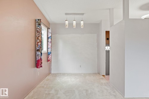 14 Brampton Street, Spruce Grove, AB - Indoor Photo Showing Other Room