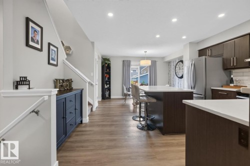 384 Stout Lane, Leduc, AB - Indoor Photo Showing Kitchen