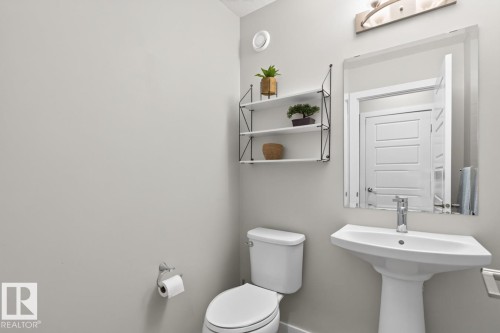 384 Stout Lane, Leduc, AB - Indoor Photo Showing Bathroom