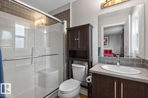 384 Stout Lane, Leduc, AB - Indoor Photo Showing Bathroom