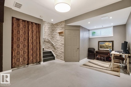 384 Stout Lane, Leduc, AB - Indoor