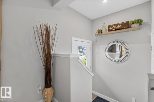 384 Stout Lane, Leduc, AB - Indoor Photo Showing Other Room