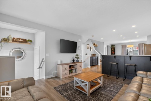 384 Stout Lane, Leduc, AB - Indoor Photo Showing Living Room