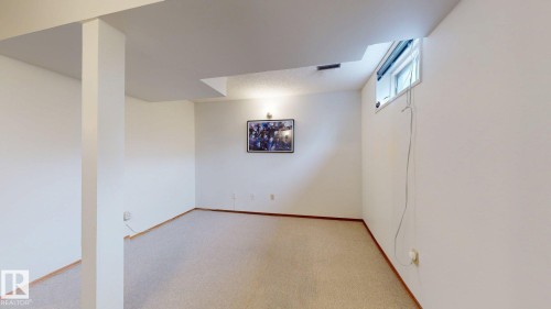 #45 4403 Riverbend Rd Nw, Edmonton, AB - Indoor Photo Showing Other Room