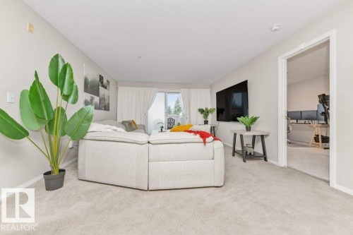 #208 10421 42 Av Nw, Edmonton, AB - Indoor