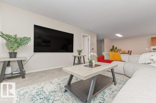 #208 10421 42 Av Nw, Edmonton, AB - Indoor Photo Showing Living Room