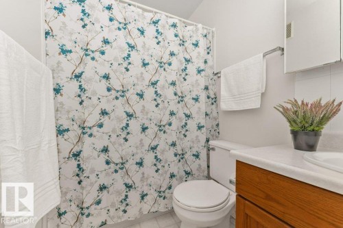 #208 10421 42 Av Nw, Edmonton, AB - Indoor Photo Showing Bathroom