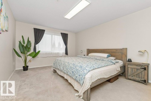 #208 10421 42 Av Nw, Edmonton, AB - Indoor Photo Showing Bedroom