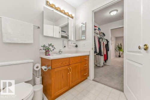 #208 10421 42 Av Nw, Edmonton, AB - Indoor Photo Showing Bathroom