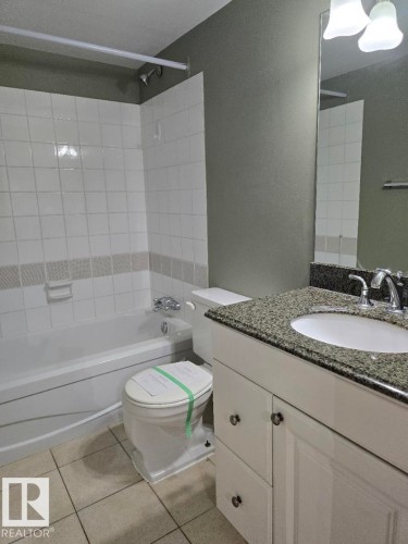 #601 9929 113 St Nw, Edmonton, AB - Indoor Photo Showing Bathroom