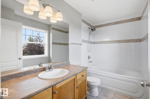 10719 8 Avenue Sw, Edmonton, AB - Indoor Photo Showing Bathroom