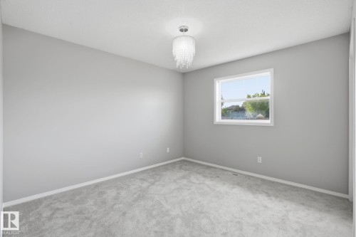10719 8 Avenue Sw, Edmonton, AB - Indoor Photo Showing Other Room