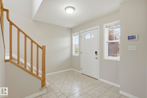 10719 8 Avenue Sw, Edmonton, AB - Indoor Photo Showing Other Room