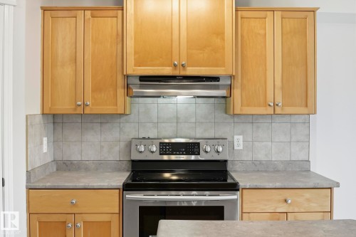 10719 8 Avenue Sw, Edmonton, AB - Indoor Photo Showing Kitchen