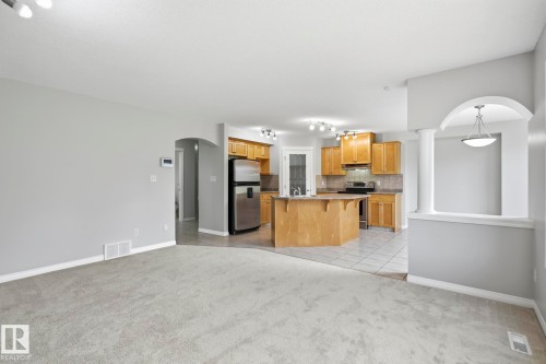 10719 8 Avenue Sw, Edmonton, AB - Indoor Photo Showing Kitchen
