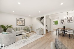 125 WOODBOROUGH Way NW  Edmonton, AB T5Y 1N2