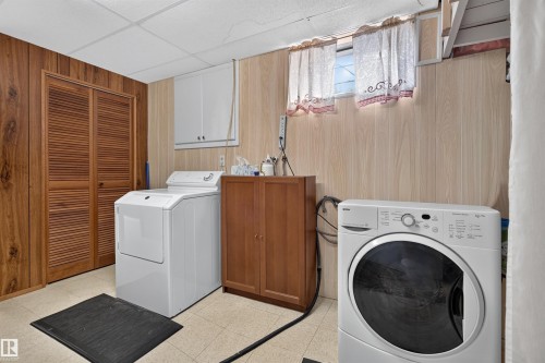 6503 88 Avenue Nw, Edmonton, AB - Indoor Photo Showing Laundry Room