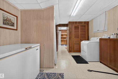 6503 88 Avenue Nw, Edmonton, AB - Indoor Photo Showing Laundry Room