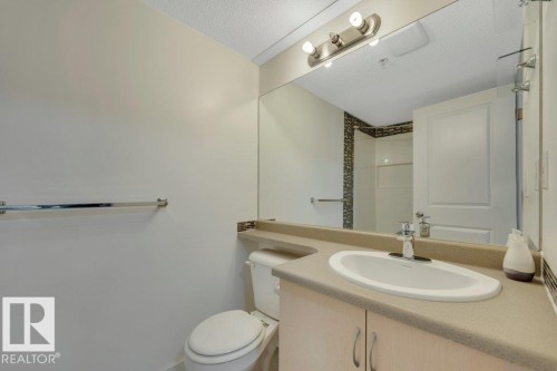 #122 17011 67 Av Nw, Edmonton, AB - Indoor Photo Showing Bathroom