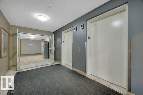 #122 17011 67 Av Nw, Edmonton, AB - Indoor Photo Showing Other Room