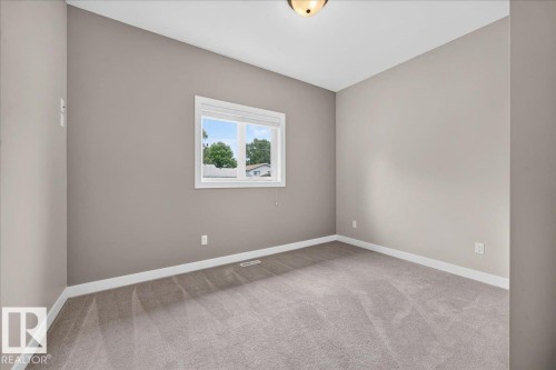 12126 47 Street Nw, Edmonton, AB - Indoor Photo Showing Other Room