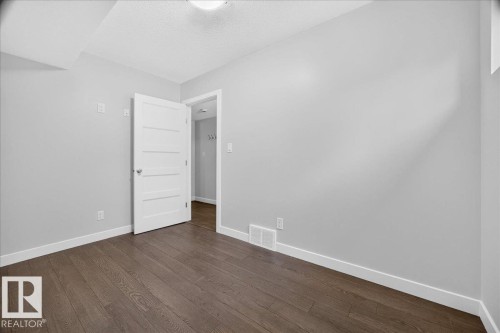 12126 47 Street Nw, Edmonton, AB - Indoor Photo Showing Other Room