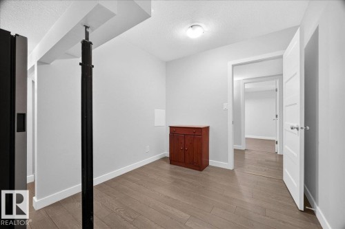 12126 47 Street Nw, Edmonton, AB - Indoor Photo Showing Other Room