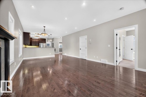 12126 47 Street Nw, Edmonton, AB - Indoor Photo Showing Other Room