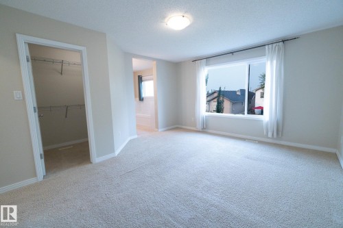 632 60 Street Sw, Edmonton, AB - Indoor Photo Showing Other Room