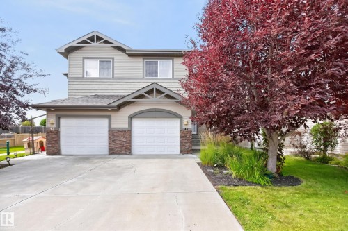 40 HARTWICK Loop   Spruce Grove, AB T7X 1N3