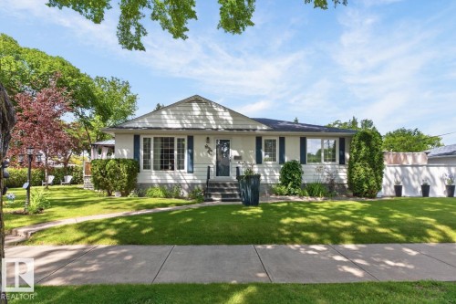 7724 97 Avenue Nw, Edmonton, AB - Outdoor