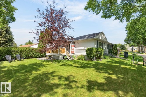 7724 97 Avenue Nw, Edmonton, AB - Outdoor