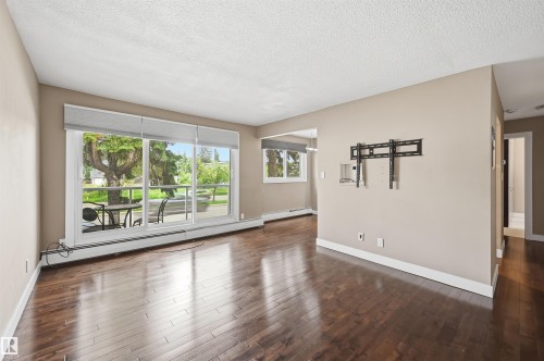 #201 9725 82 Av Nw, Edmonton, AB - Indoor