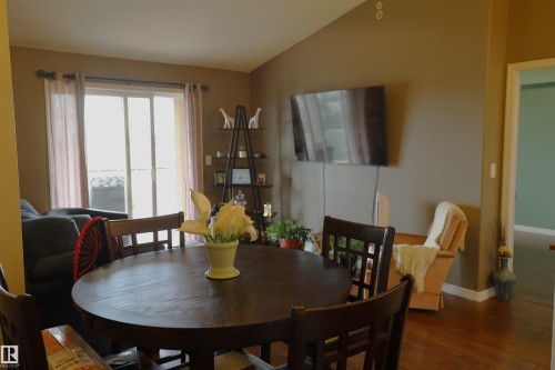 #415 12550 140 Av Nw, Edmonton, AB - Indoor Photo Showing Dining Room