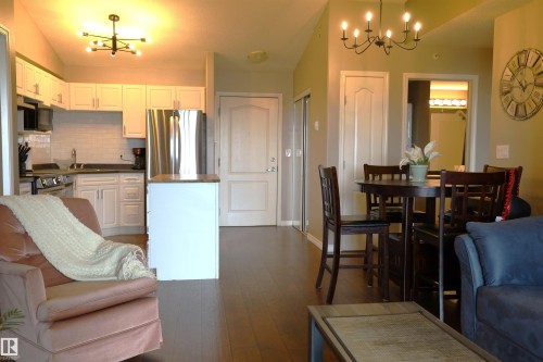 #415 12550 140 Av Nw, Edmonton, AB - Indoor